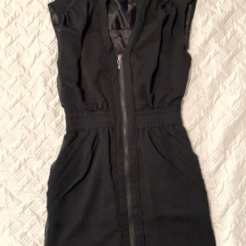 Guess Size 3 black dress with pockets